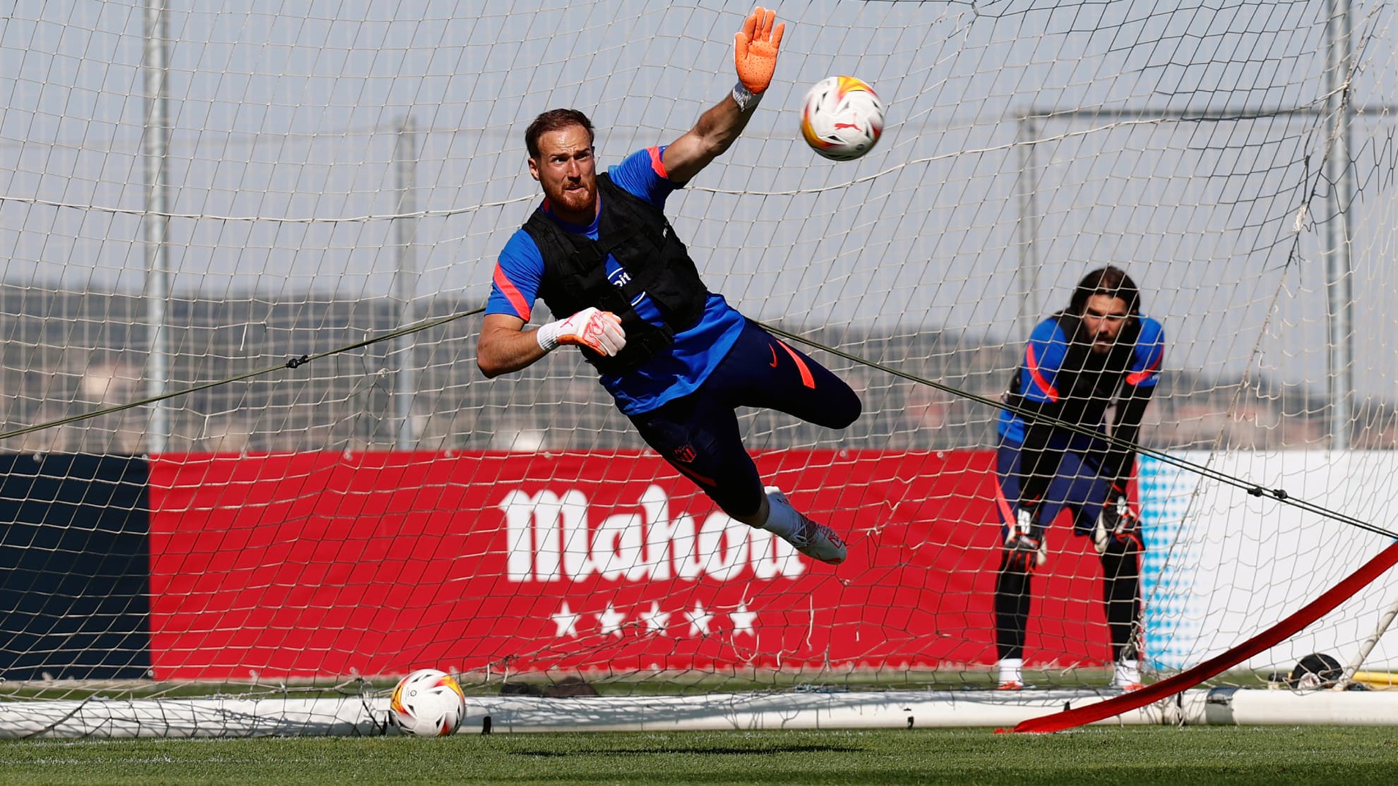 Shaping the goalkeeper of the future: Basic criteria for conditioning work during preseason