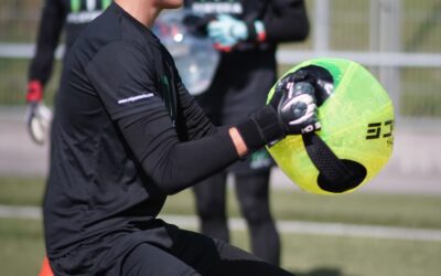 The water ball as a tool to enhance your goalkeepers’ performance